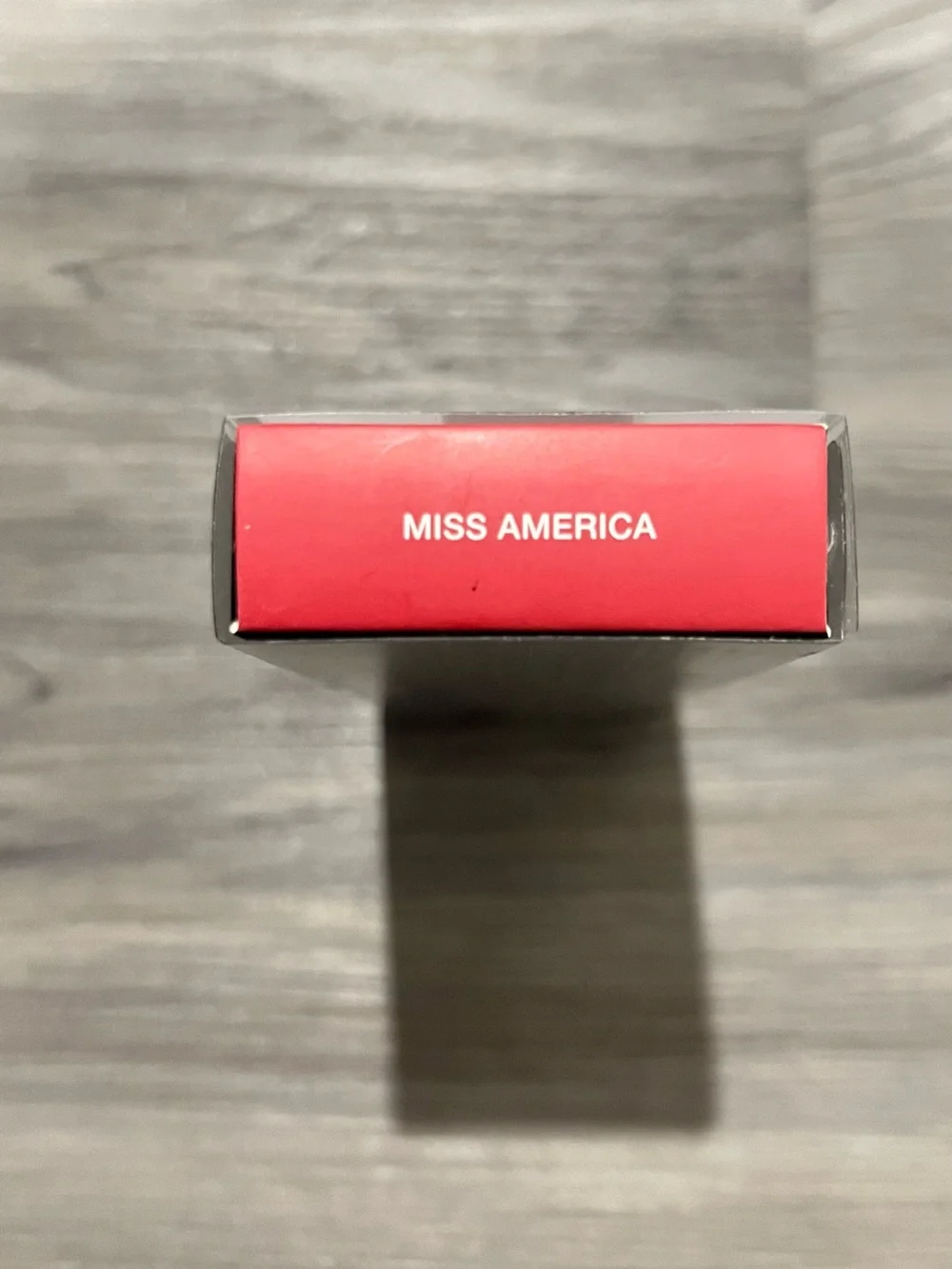 HUDA BEAUTY - MISS AMERICA